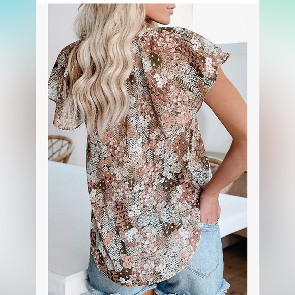 NWOT Boho floral blouse - Picture 2 of 3